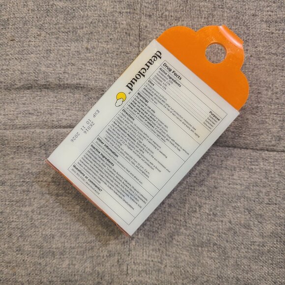 3pc Dearcloud x Miffy Set: Sunscreen Stick SPF 50+, Hair Clips, Mirror - Picture 2 of 2